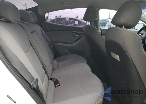 2016 Hyundai Elantra Se z USA, uszkodzony, nr VIN 5NPDH4AE2GH671145